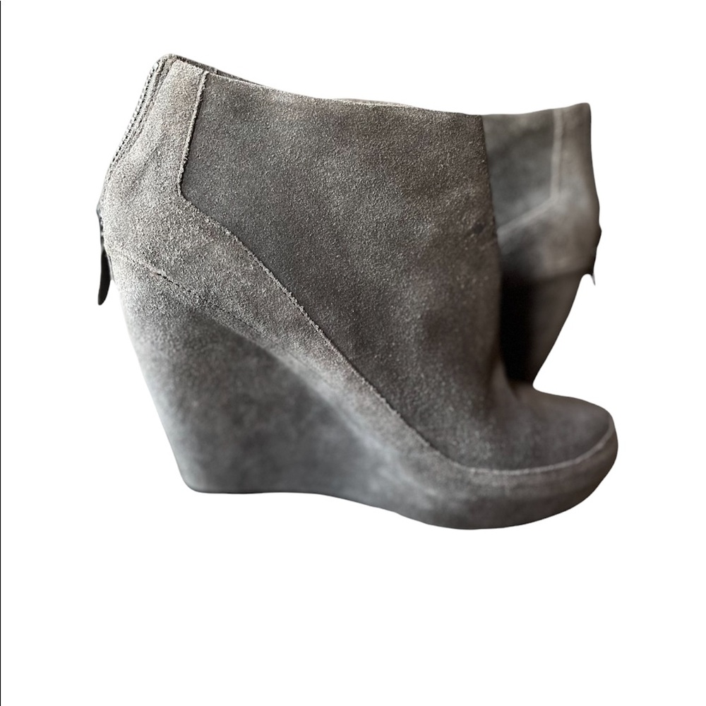 LUXURY REBEL WOMEN'S "KAI" PLATFORM BOOTIE TANK SUEDE used